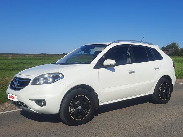 2013 Renault Koleos I Рестайлинг, белый, 1300000 рублей - вид 2