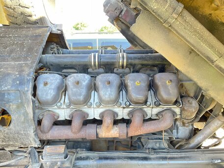 1989 Tatra T 815, красный, 2500000 рублей, вид 5