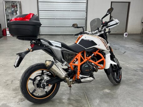 2012 KTM 690 Duke, белый, 500000 рублей, вид 2