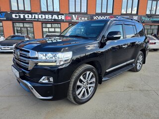 2017 Toyota Land Cruiser 200 Series Рестайлинг 2, чёрный, 6999000 рублей, вид 3