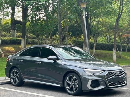 2023 Audi A3 35 TFSI Long IV (8Y), серый, 2300000 рублей, вид 3