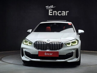 2021 BMW 1 серии 118d III (F40), белый, 2800000 рублей, вид 2