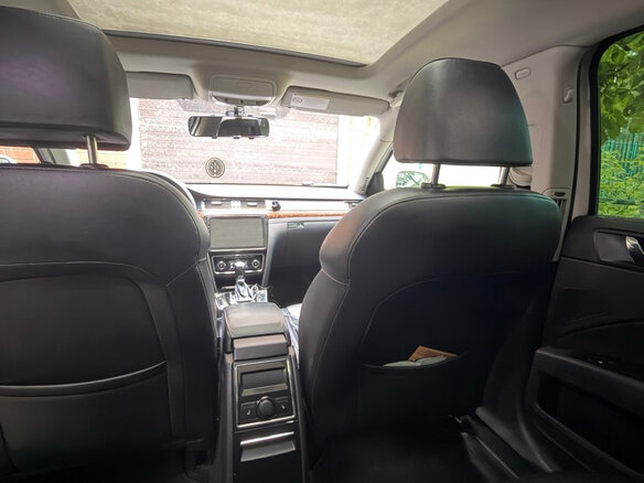 2014 Skoda Superb II Рестайлинг, белый, 1600000 рублей - вид 12