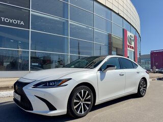 2021 Lexus ES 200 VII Рестайлинг, белый, 3650000 рублей, вид 1