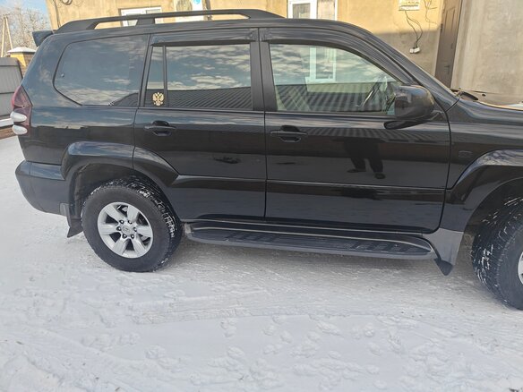 2007 Toyota Land Cruiser Prado 5-speed 120 Series Рестайлинг, чёрный, 1950000 рублей - вид 4