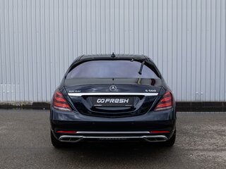 2019 Mercedes-Benz Maybach S-Класс 560 I (X222) Рестайлинг, синий, 5090000 рублей, вид 4