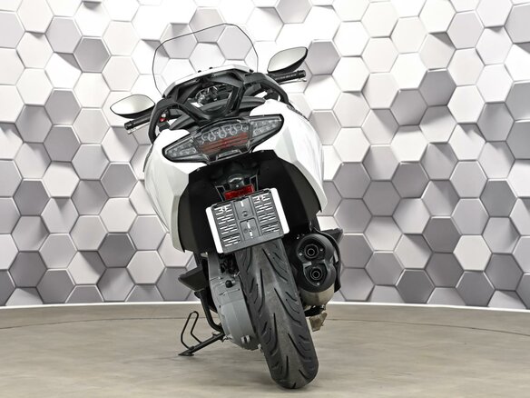 2016 BMW C 650 GT, белый, 669000 рублей - вид 5