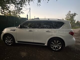 2013 Infiniti QX56 II, белый, 2000000 рублей, вид 4