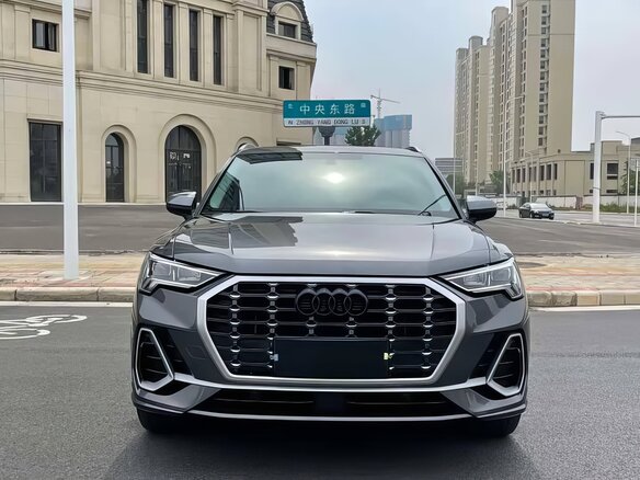 2023 Audi Q3 35 TFSI II (F3), серый - вид 1