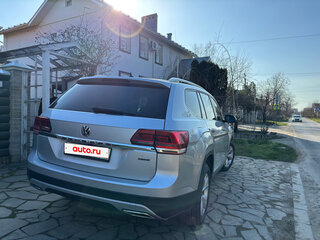 2018 Volkswagen Teramont I, серебристый, 3100000 рублей, вид 4