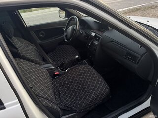 2015 Lada (ВАЗ) Priora I Рестайлинг, белый, 540000 рублей, вид 3