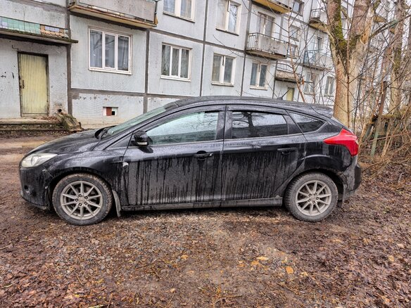 2013 Ford Focus III, чёрный, 700000 рублей - вид 3