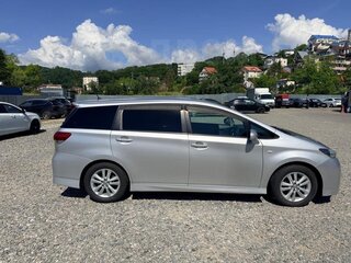2009 Toyota Wish II, серебристый, 970000 рублей, вид 2
