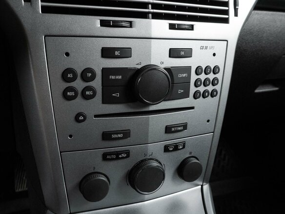 2011 Opel Astra H Рестайлинг, серый - вид 17