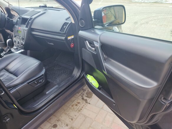 2011 Land Rover Freelander II Рестайлинг, чёрный - вид 22