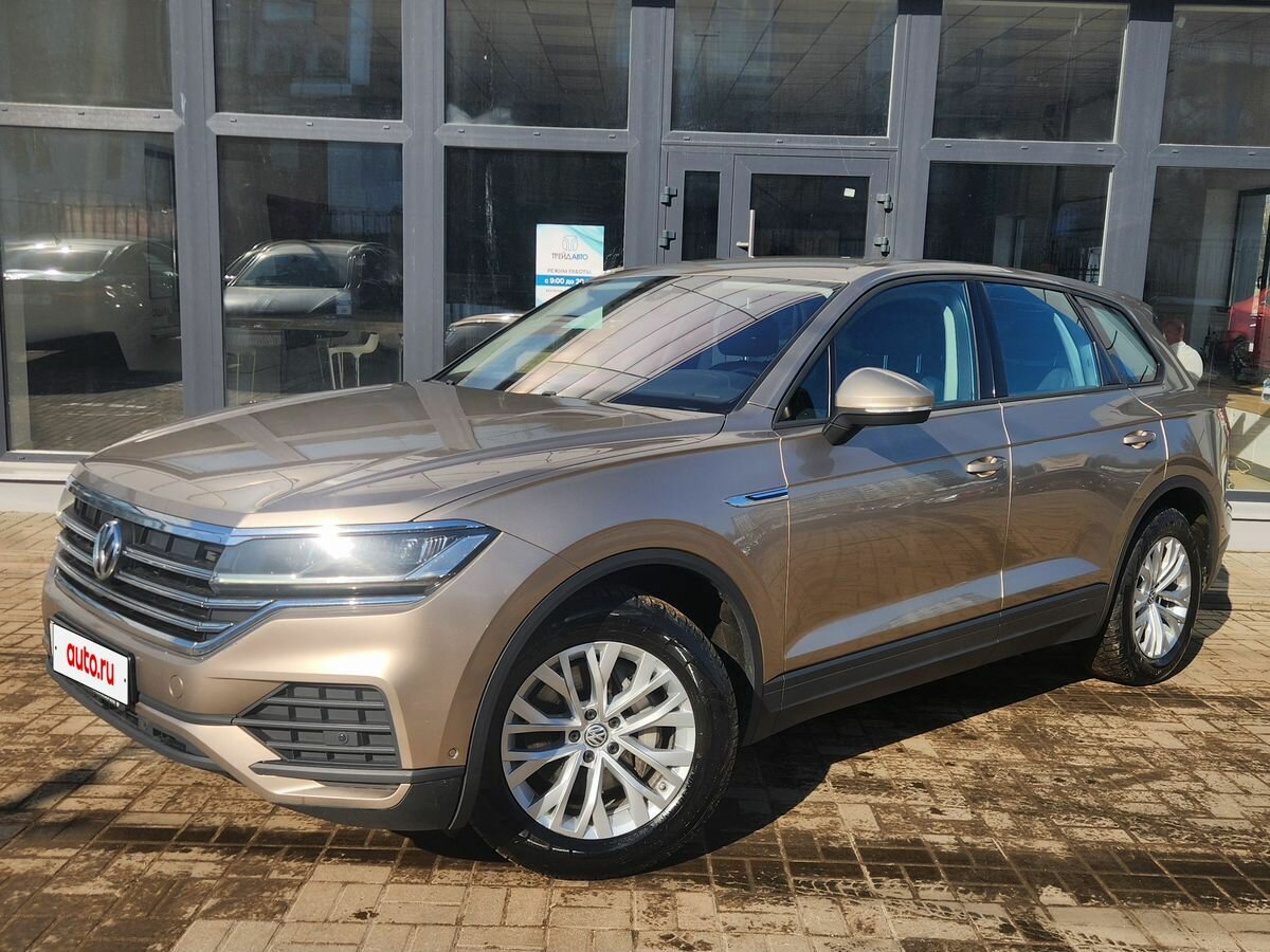 Открыть фотографии: Volkswagen Touareg III