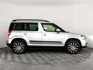 2015 Skoda Yeti I Рестайлинг, серебристый, 1299000 рублей, вид 4
