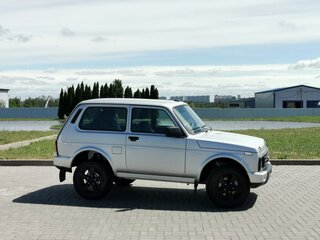 2026 Lada (ВАЗ) Niva Legend I, серебристый, 1278000 рублей, вид 3