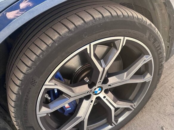 2020 BMW X5 30d IV (G05/G18), синий, 5500000 рублей - вид 7