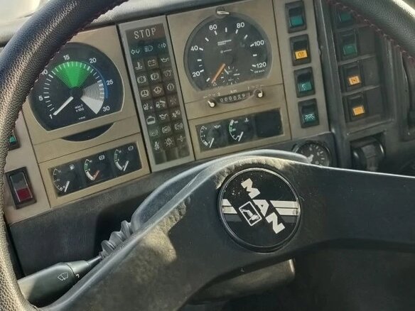 1995 MAN 14, жёлтый, 1100000 рублей - вид 8