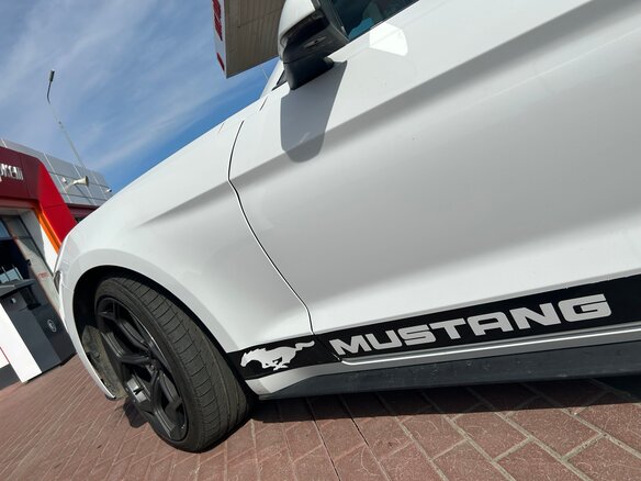 2016 Ford Mustang VI, белый, 2700000 рублей - вид 5