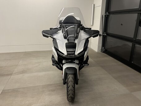 2025 BMW R 1300 RT, белый, 3750000 рублей, вид 3