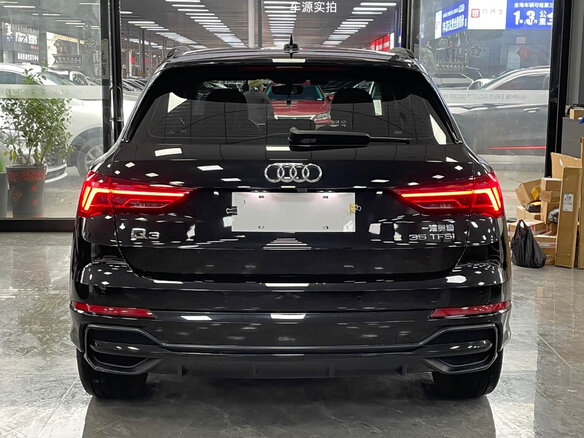2022 Audi Q3 35 TFSI II (F3), чёрный - вид 5