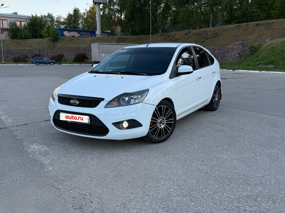 2011 Ford Focus II Рестайлинг, белый, 550000 рублей