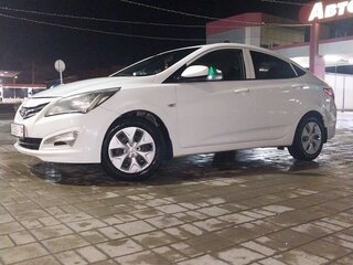 2014 Hyundai Solaris I Рестайлинг, белый, 630000 рублей, вид 1
