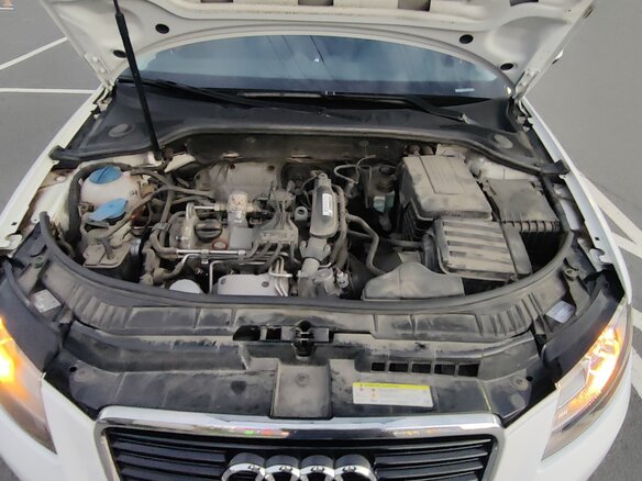 2011 Audi A3 II (8P) Рестайлинг 2, белый, 750000 рублей - вид 10