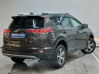 2018 Toyota RAV4 IV (XA40) Рестайлинг, коричневый, 2090000 рублей, вид 4