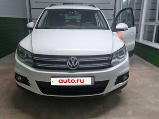 2015 Volkswagen Tiguan I Рестайлинг, белый, 1450000 рублей, вид 2