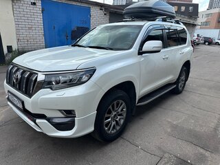 2019 Toyota Land Cruiser Prado 150 Series Рестайлинг 2, белый, 4950000 рублей, вид 1