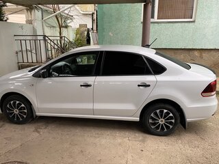 2020 Volkswagen Polo V Рестайлинг, белый, 950000 рублей, вид 3