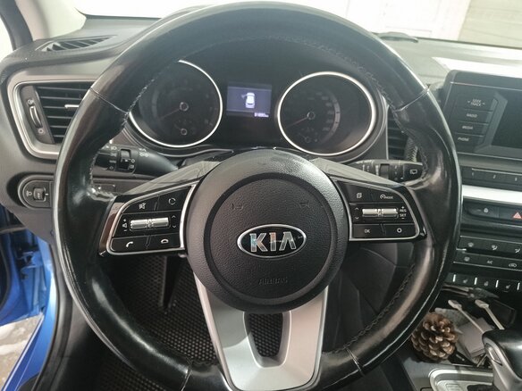 2020 Kia Ceed III, синий, 1565000 рублей - вид 6
