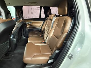 2017 Volvo XC90 II, белый, 2850000 рублей, вид 3