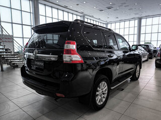2015 Toyota Land Cruiser Prado 150 Series Рестайлинг 1, чёрный, 3630000 рублей, вид 5