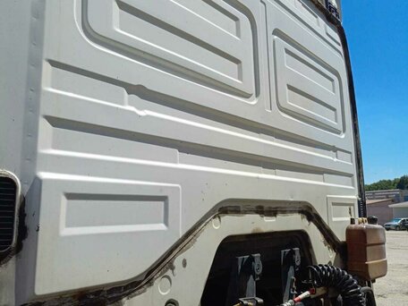2011 Mercedes-Benz Axor, белый, 4500000 рублей, вид 3