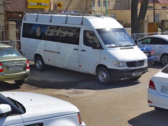1999 Mercedes-Benz Sprinter, белый, 600000 рублей