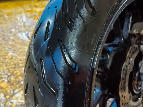 2015 Yamaha MT-07 (FZ-07), серый, 699000 рублей, вид 4