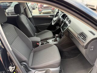 2023 Volkswagen Tiguan Allspace II Рестайлинг, чёрный, 2100000 рублей, вид 5