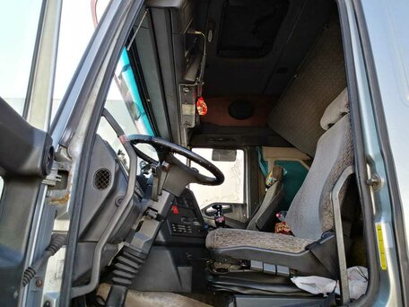 1996 Iveco EuroStar, серый, 700000 рублей, вид 3