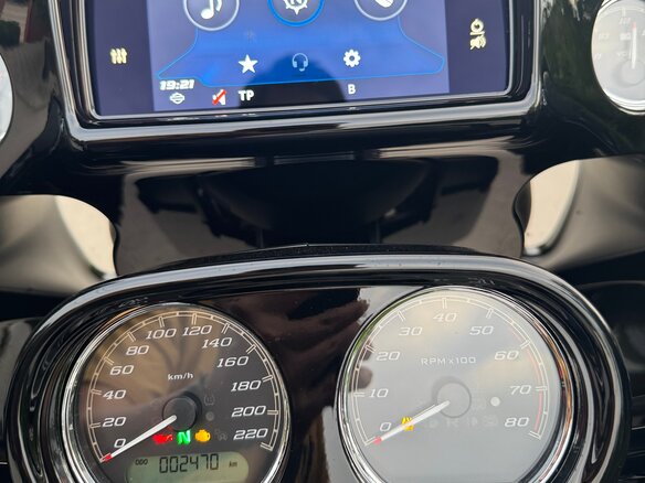 2020 Harley-Davidson Road Glide Special, коричневый, 3000000 рублей - вид 10