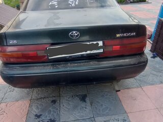 1993 Toyota Windom I (XV10), зелёный, 280000 рублей, вид 3