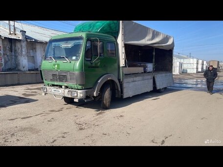 1982 Mercedes-Benz 1622, зелёный, 1030000 рублей, вид 2