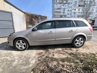 2008 Opel Astra H Рестайлинг, серый, 700000 рублей, вид 3