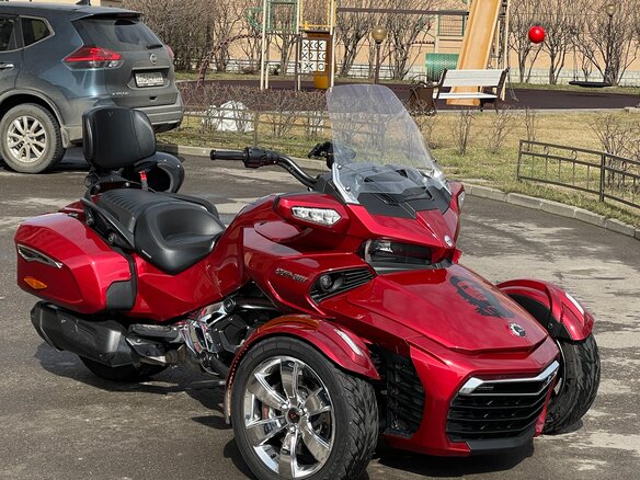 2016 BRP Can-Am Spyder, красный, 2380000 рублей - вид 1