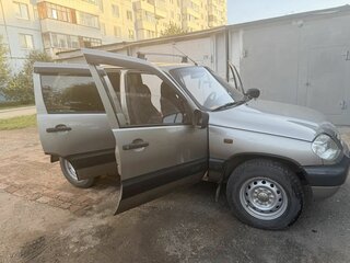2008 Chevrolet Niva I, серый, 450000 рублей, вид 2