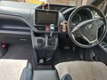 2014 Toyota Voxy III (R80), белый, 1680000 рублей - вид 6