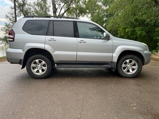 2007 Toyota Land Cruiser Prado 4-speed 120 Series Рестайлинг, серебристый, 1950000 рублей, вид 1